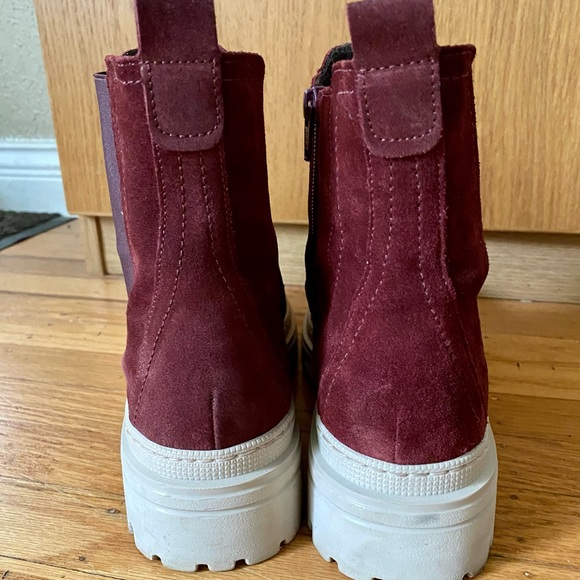 Gabor Combat Lug Sole Suede Chelsea Boot - Picture 4 of 9